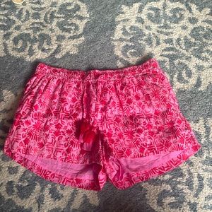 Vineyard Vines pink shorts